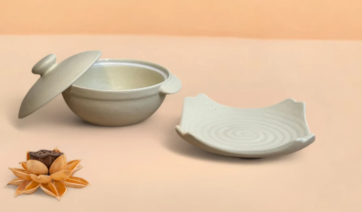 An Ivory Serenity lidded bowl and square dish in speckled ivory glaze